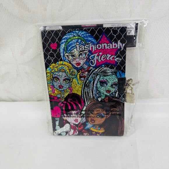 5 for $25| Monster High Fangtastic Diary with Lock 50 pages 2013 - Picture 2 of 6